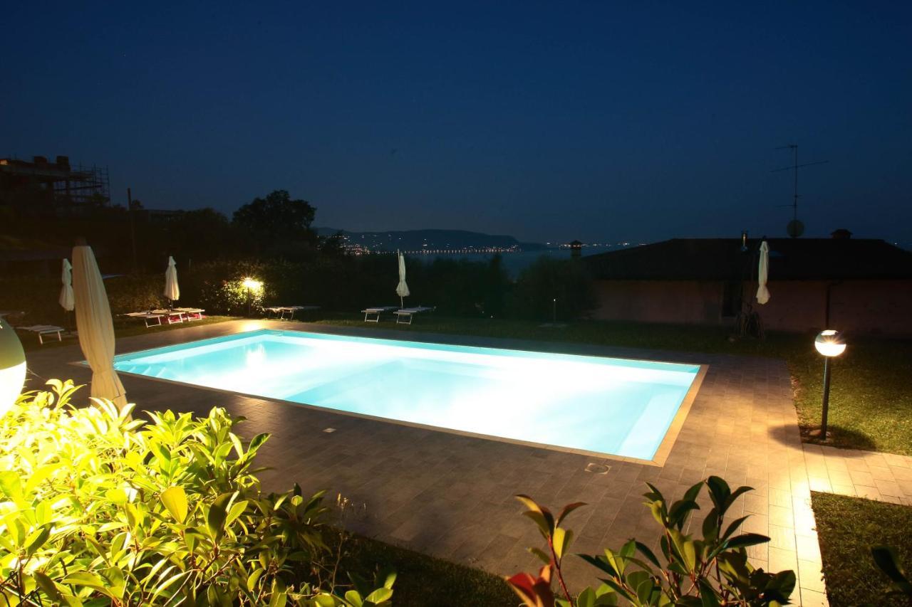 Panorama Lake View, Pool & Garden, 2 Bathrooms, Kingsize & Single-Beds, Fast Internet Toscolano Maderno Buitenkant foto