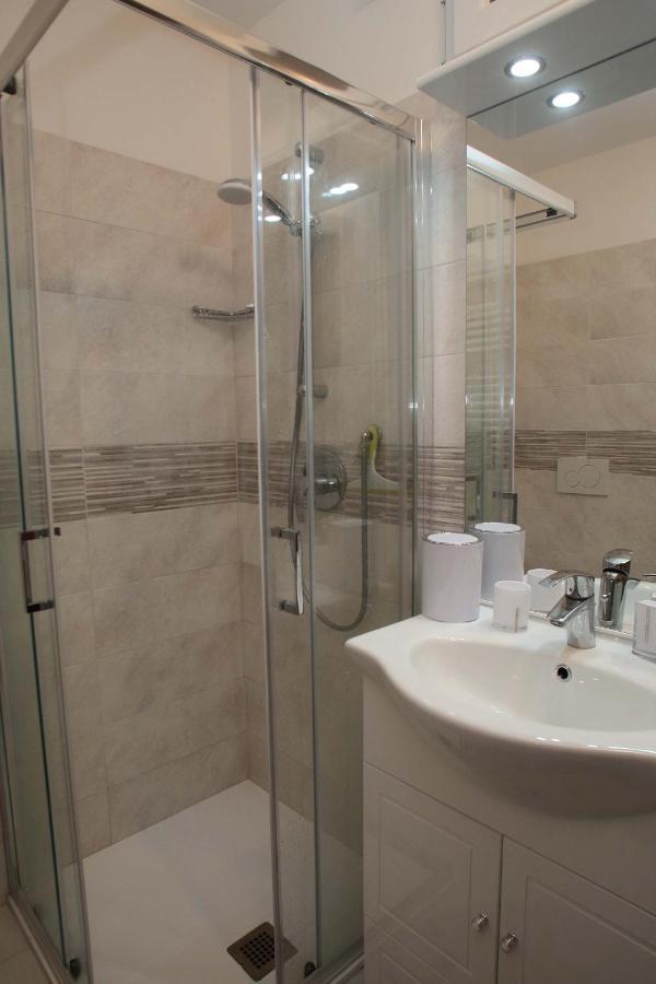 Panorama Lake View, Pool & Garden, 2 Bathrooms, Kingsize & Single-Beds, Fast Internet Toscolano Maderno Buitenkant foto