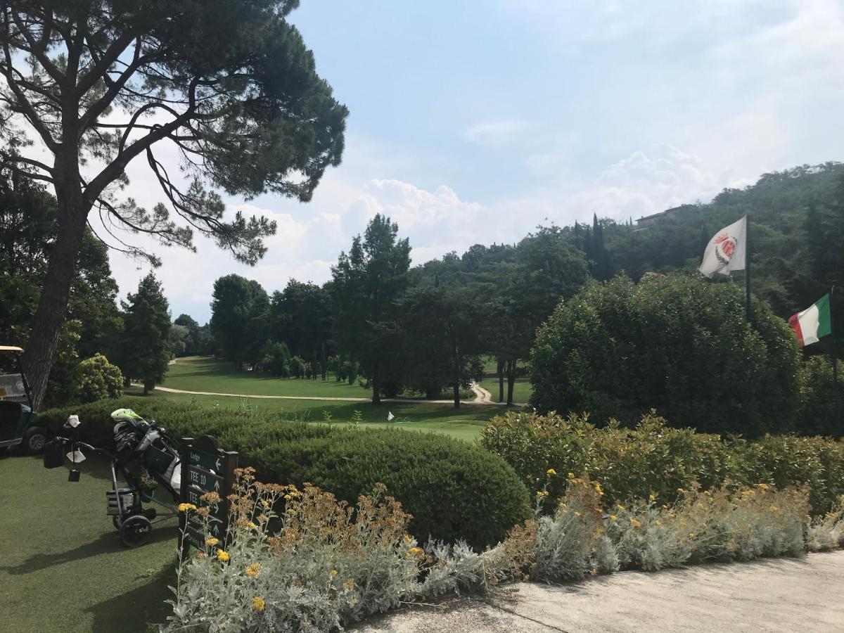 Panorama Lake View, Pool & Garden, 2 Bathrooms, Kingsize & Single-Beds, Fast Internet Toscolano Maderno Buitenkant foto